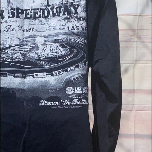 Mens XL NASCAR long sleeve tee - Picture 7 of 8